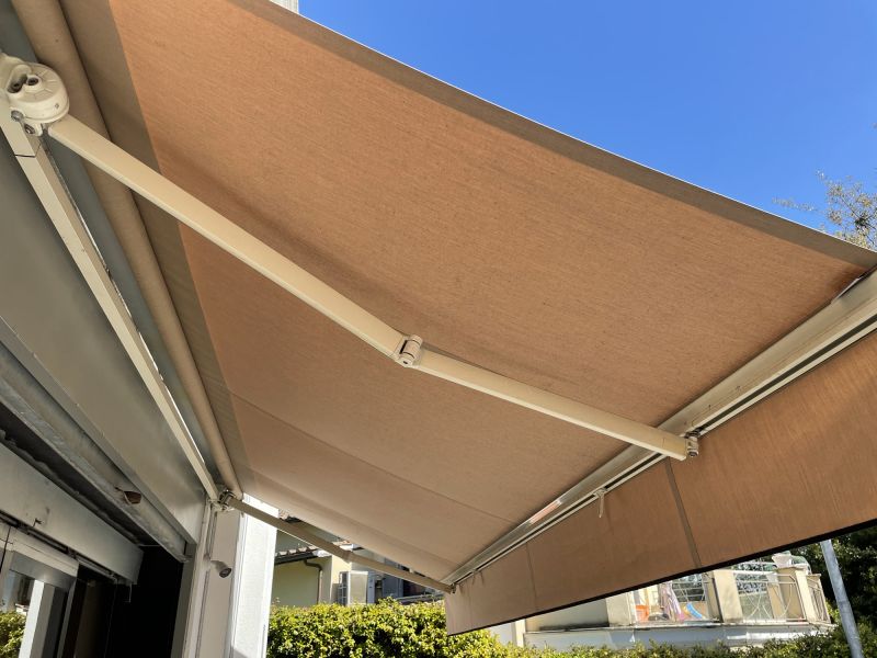 Awnings Power Washing Cost — Cost of Awnings Power Washing